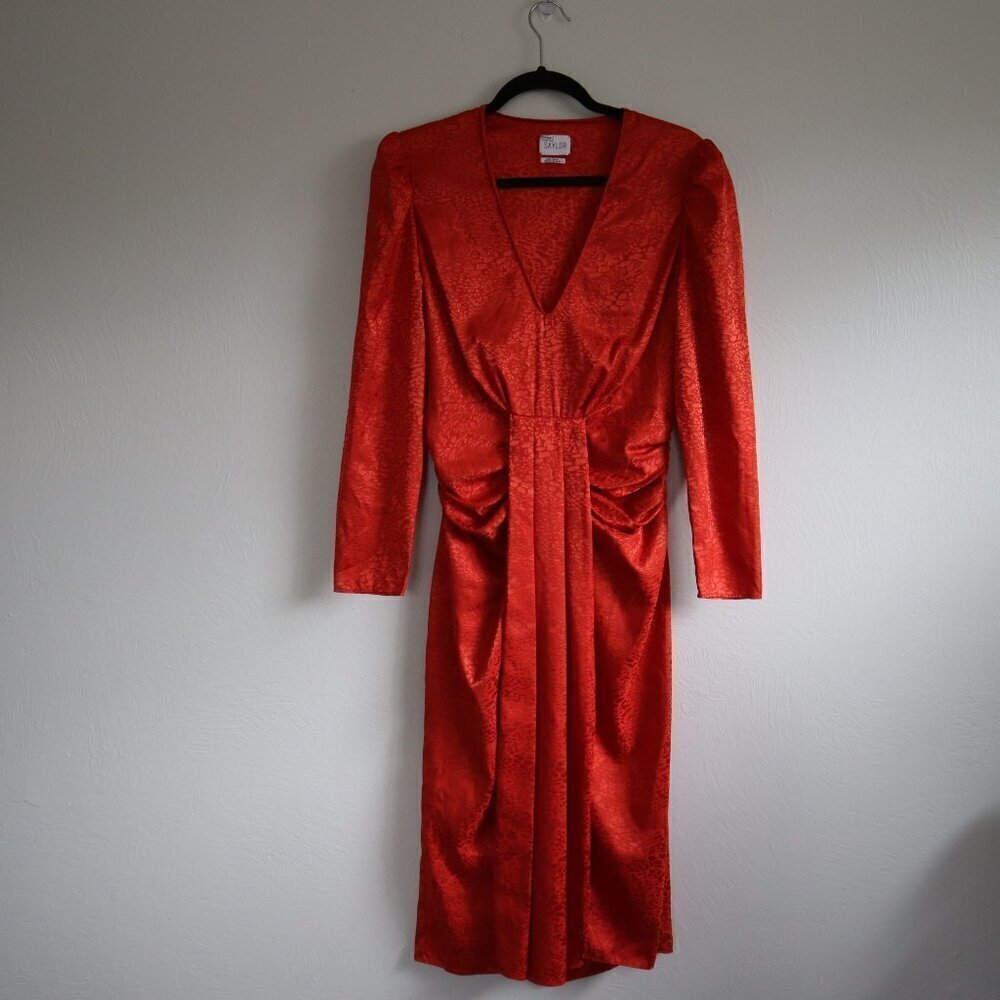 Saylor Vibrant Red Orange Satin Vneck Dress Size Large